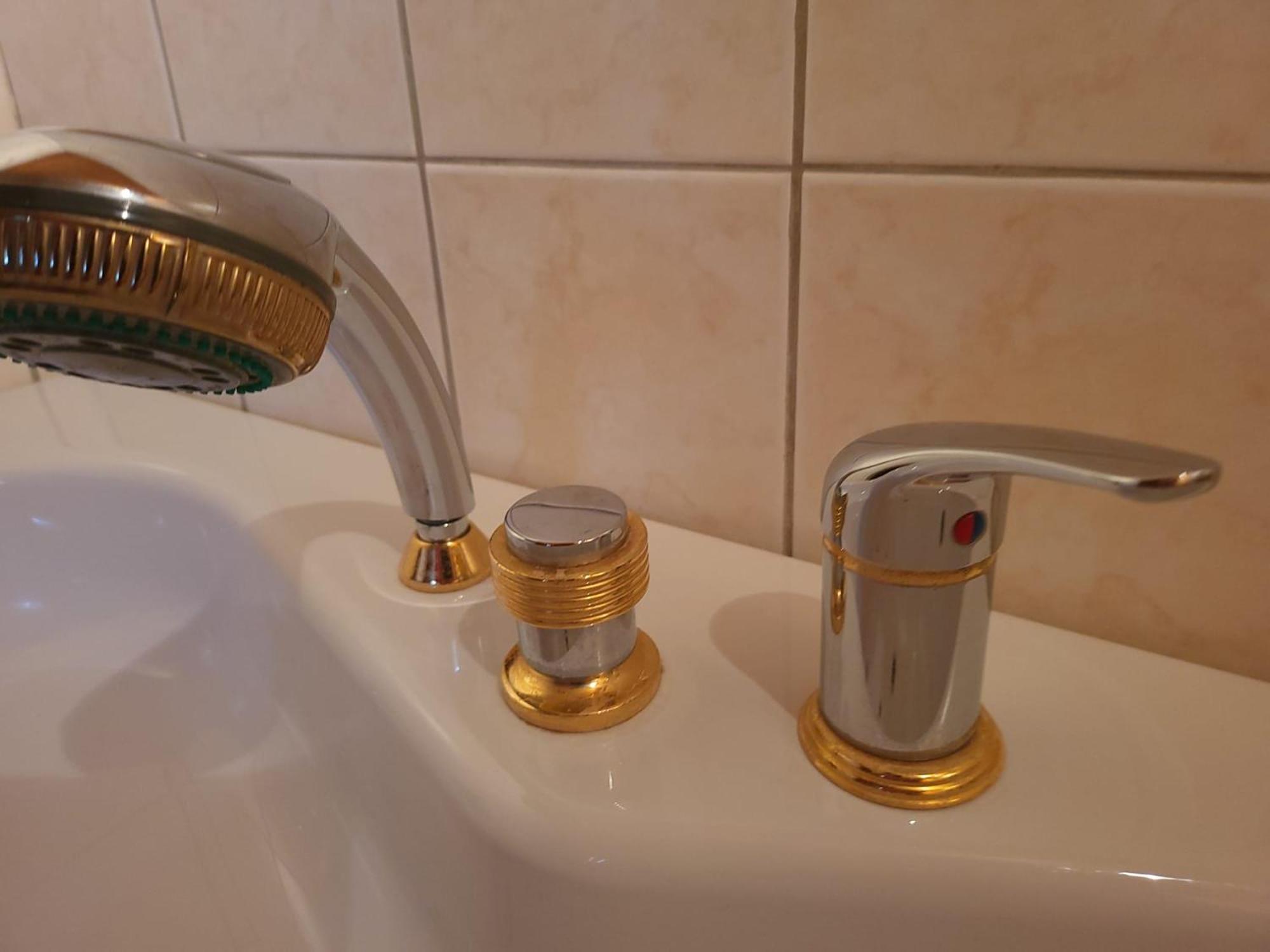 Lilla Huset Med Stor Traedgardstomt Naera Golf Och Hav Βίλα Trosa Εξωτερικό φωτογραφία