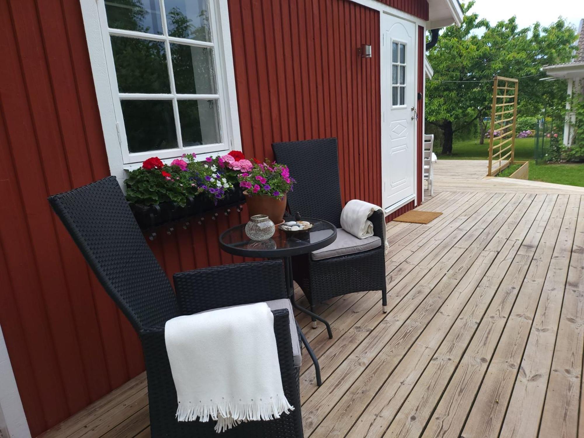 Lilla Huset Med Stor Traedgardstomt Naera Golf Och Hav Βίλα Trosa Εξωτερικό φωτογραφία